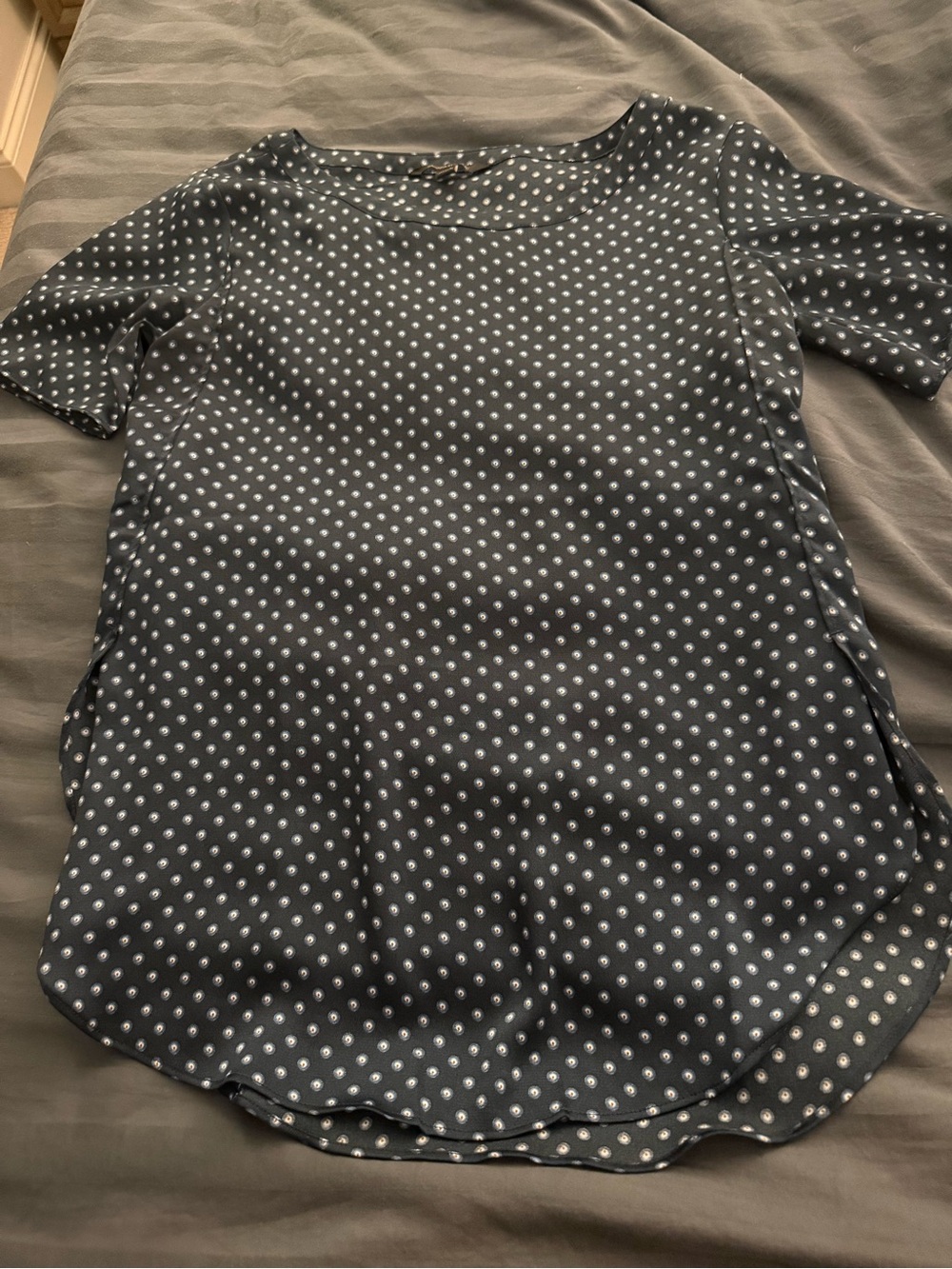 Banana Republic Polka Dot Short-Sleeve Women’s Shirt - Navy, Size XXS